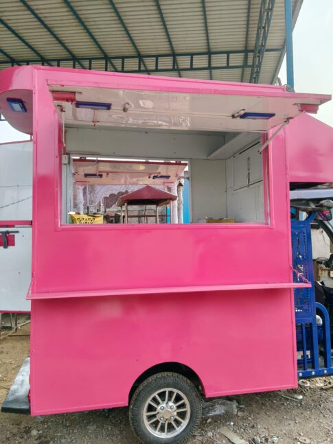 Food Shop Setup on E Rickshaw