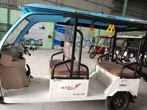 E-rickshaw showroom in Ahmedabad